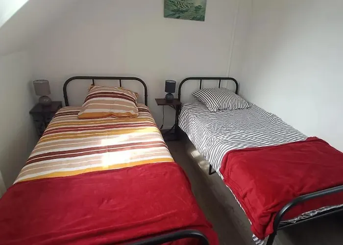 לינה וארוחת בוקר La Minouchette 2*